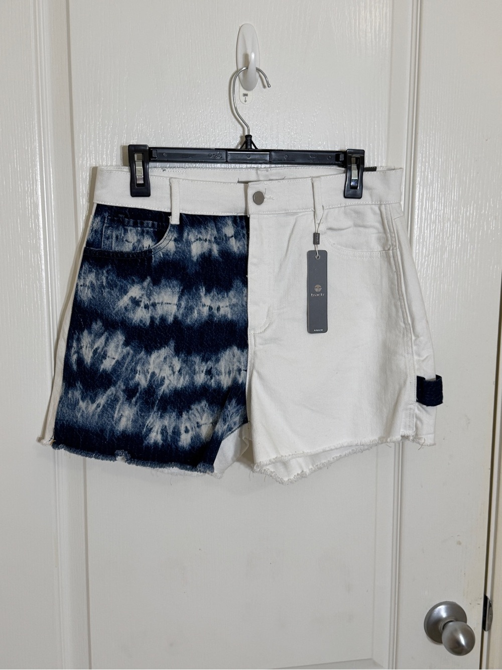 Tractr Anthropologie Split Dye Denim Shorts Sz 10/30 White Blue Tie Dye Cutoff